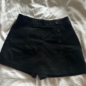 Zara Black Mini Skort with Buttons